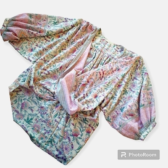 Love stitch blouse cream and pink with gold stitch mid poofy dolman sleeves M - Picture 2 of 5